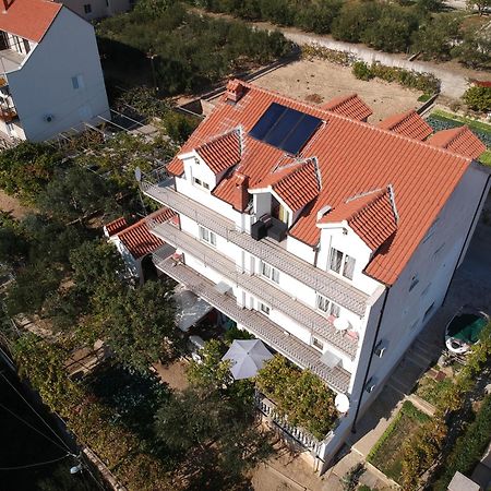 Villa Milic*** Seget Donji Bagian luar foto