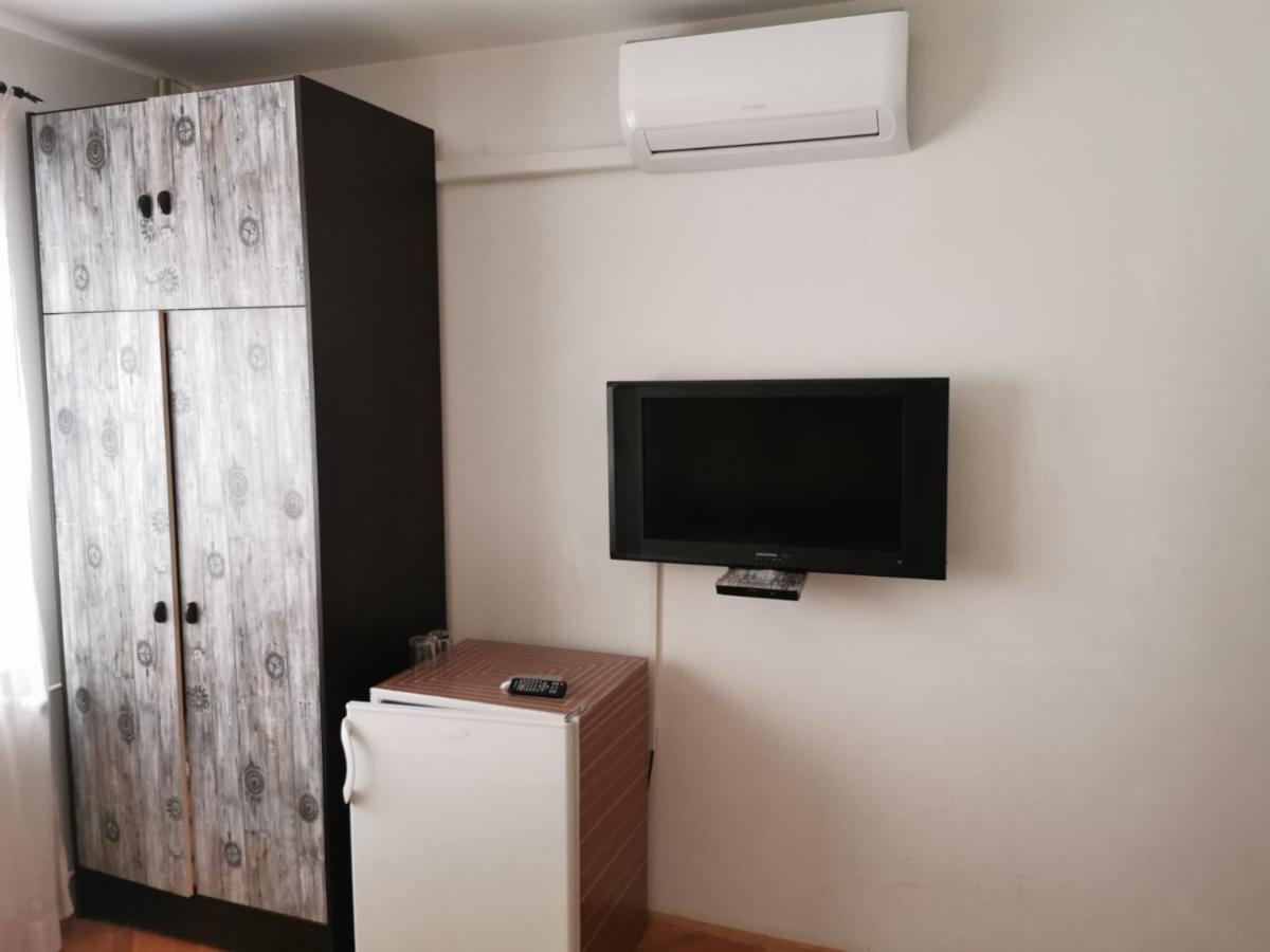 Villa Milic*** Seget Donji Bagian luar foto